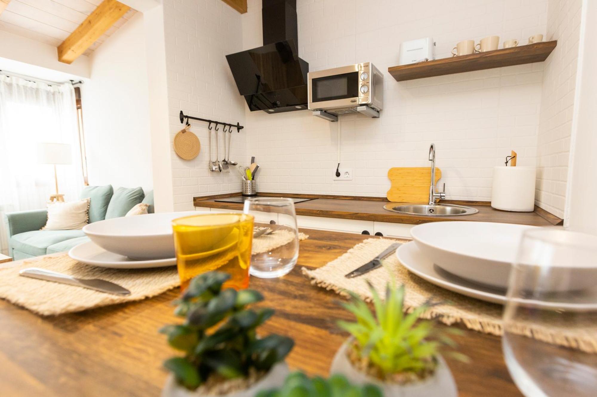 Apartamentos Gurugu Ribadeo Esterno foto