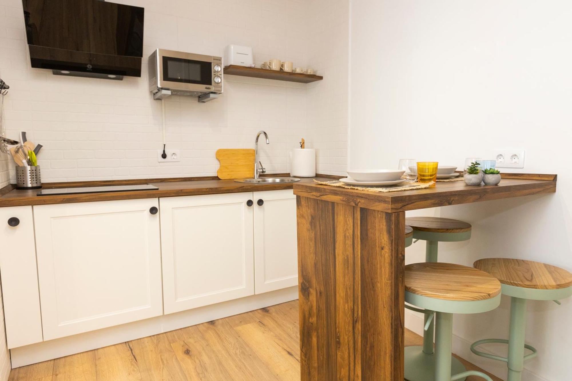 Apartamentos Gurugu Ribadeo Esterno foto