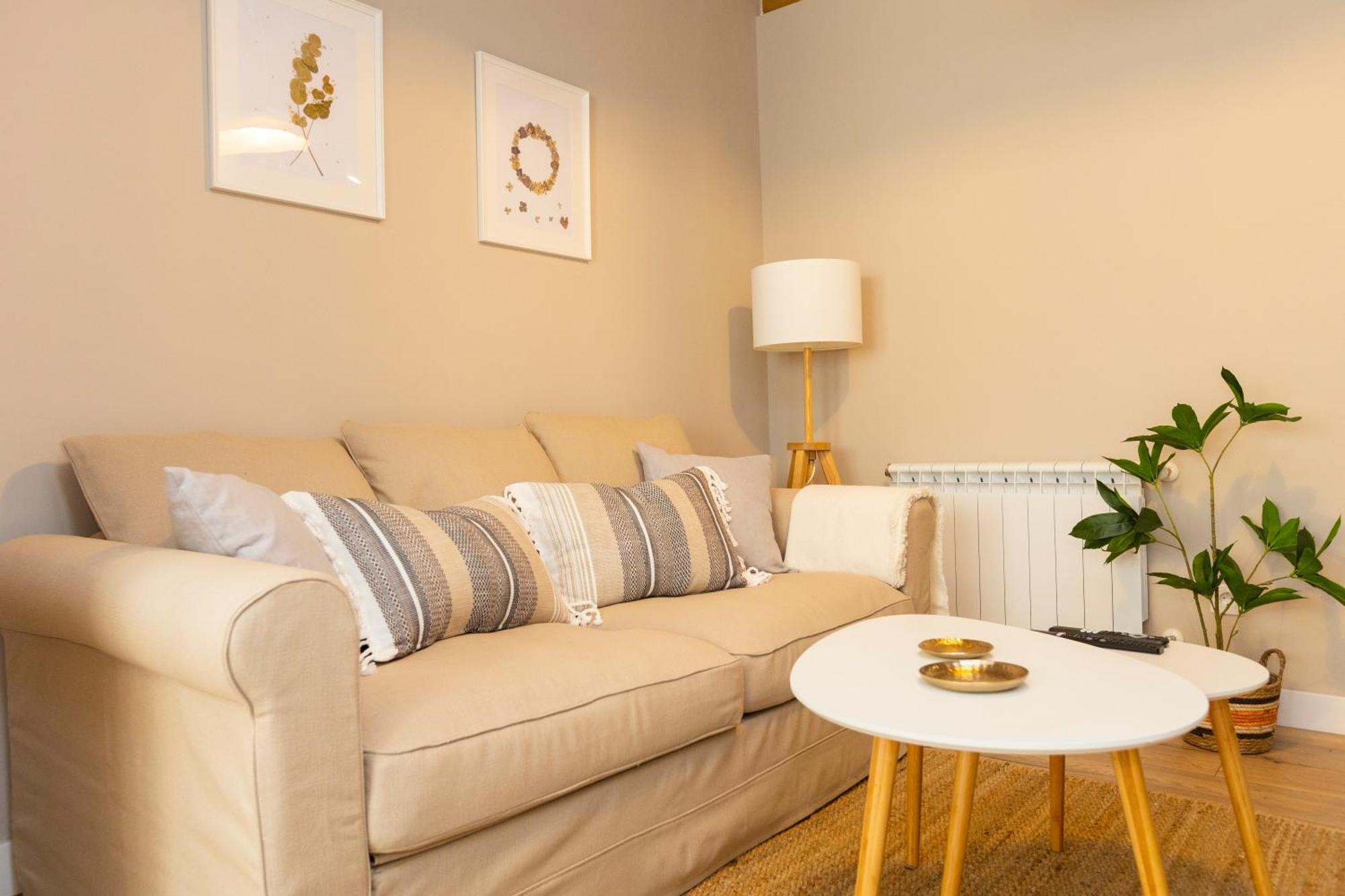 Apartamentos Gurugu Ribadeo Esterno foto
