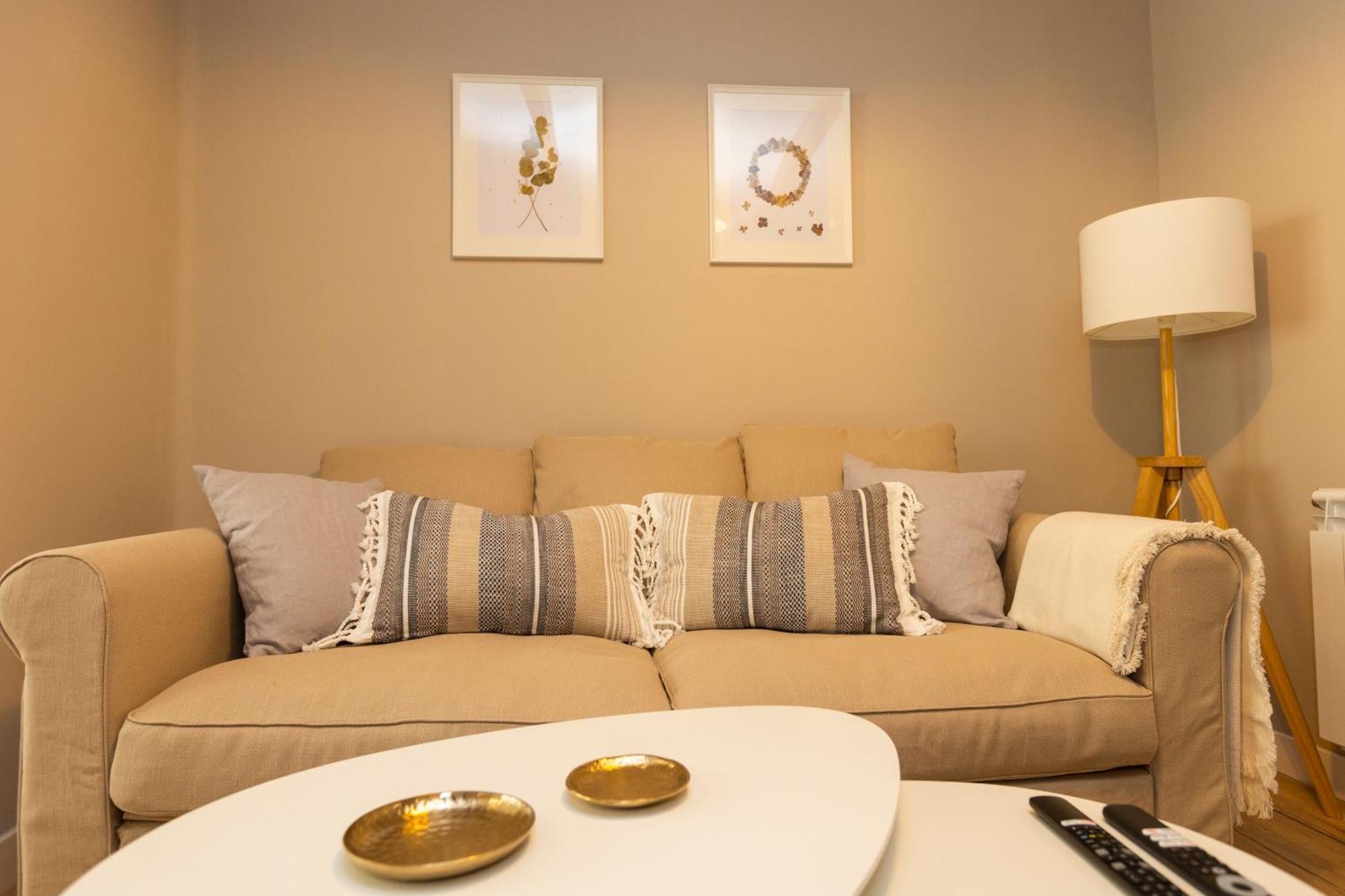 Apartamentos Gurugu Ribadeo Esterno foto