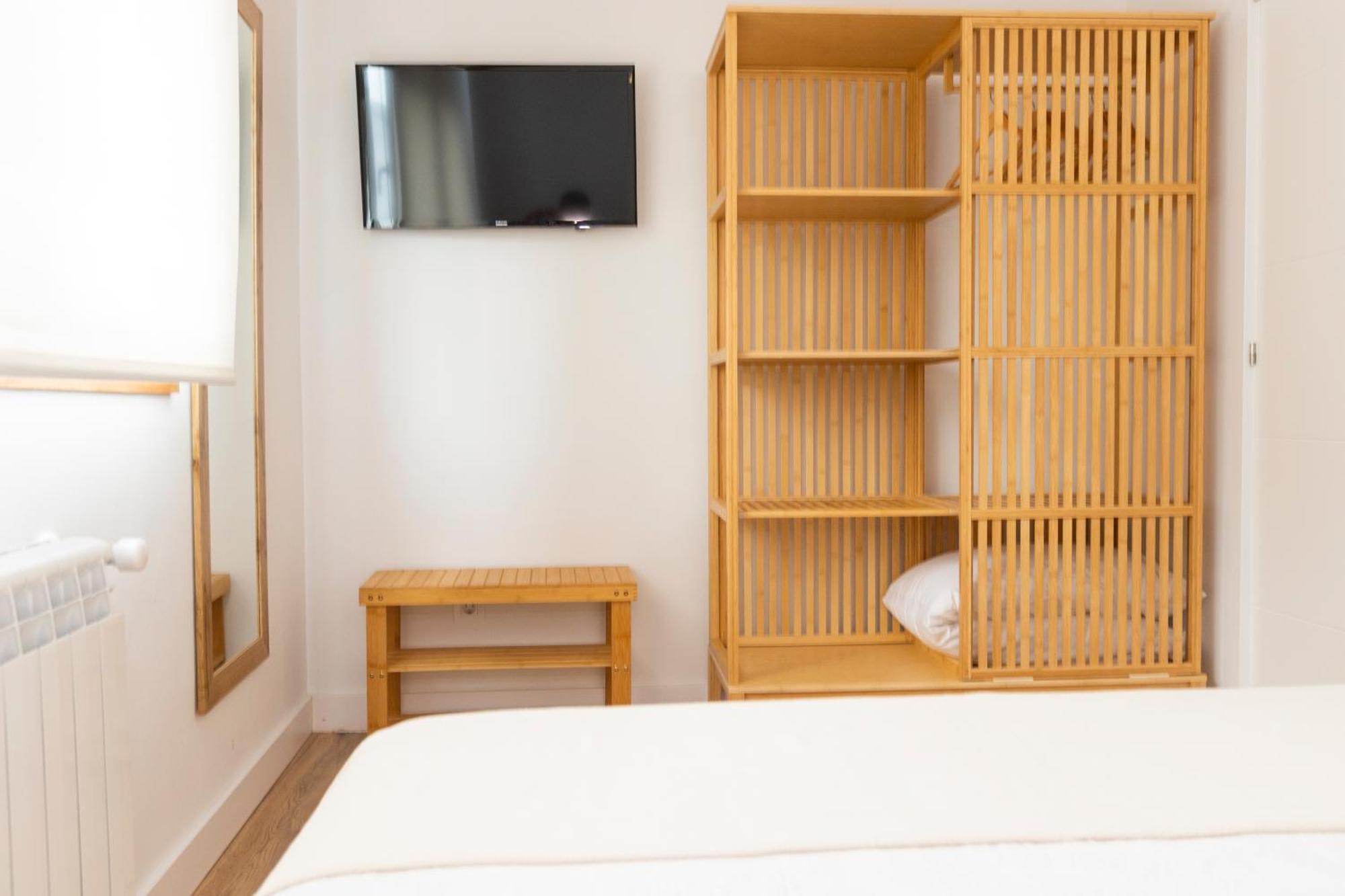 Apartamentos Gurugu Ribadeo Esterno foto